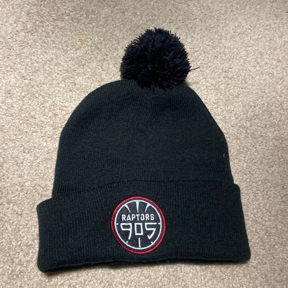 NWOT Raptors 905 Beanie - Picture 1 of 2